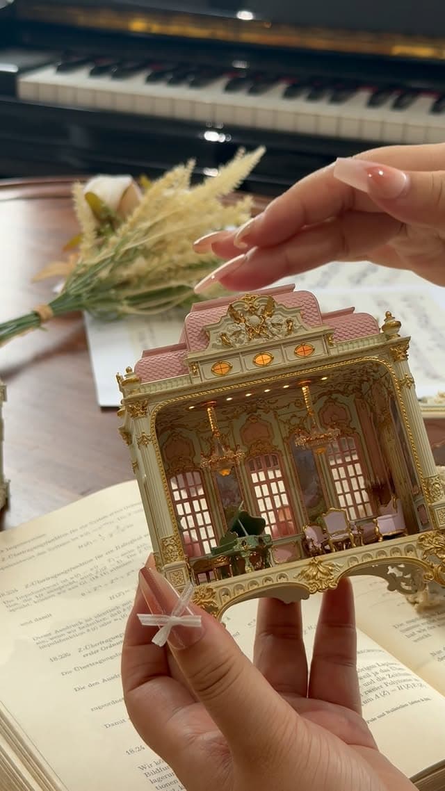 A Rococo Dream, in the Palm